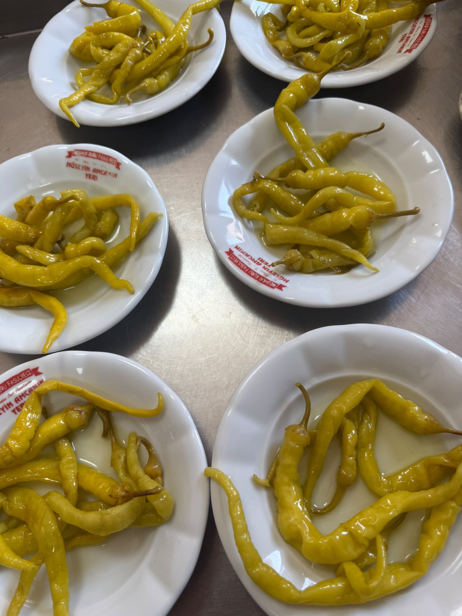 Ev yapımı biber turşusu
